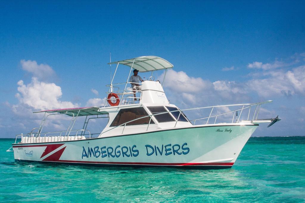 Ambergris Divers Resort San Pedro  Zewnętrze zdjęcie